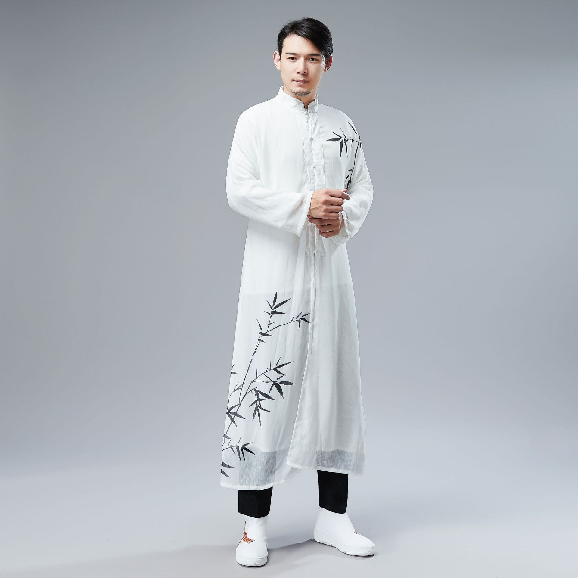 Retro Chinese Men Hanfu Robe with Traditional Buttons and Bamboo Print 240716s