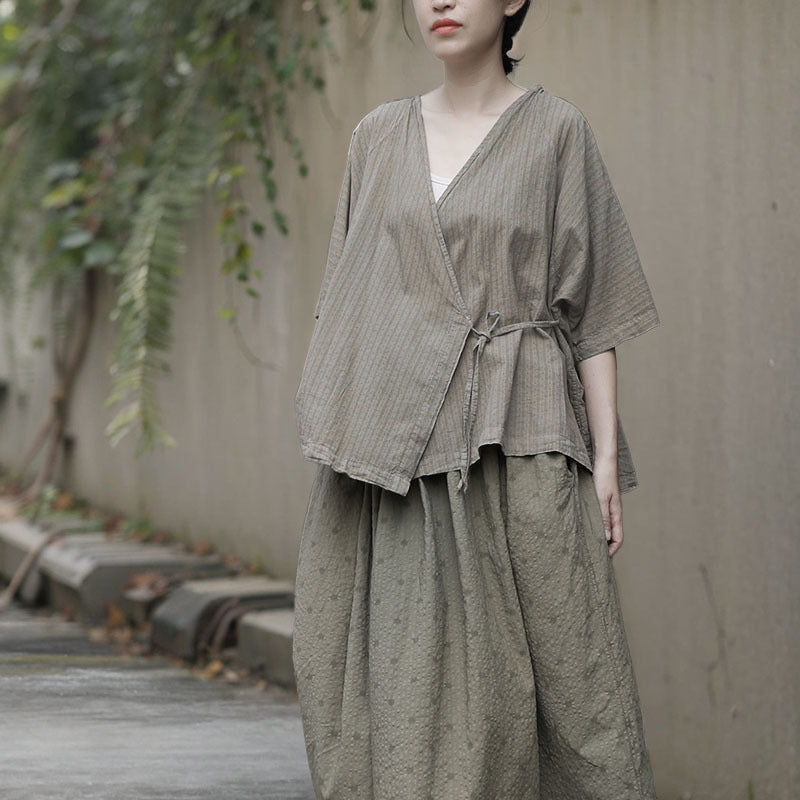 100% Cotton Wrap Cardigan Shirt with Mid-length sleeves and Tie-front Design 250407s