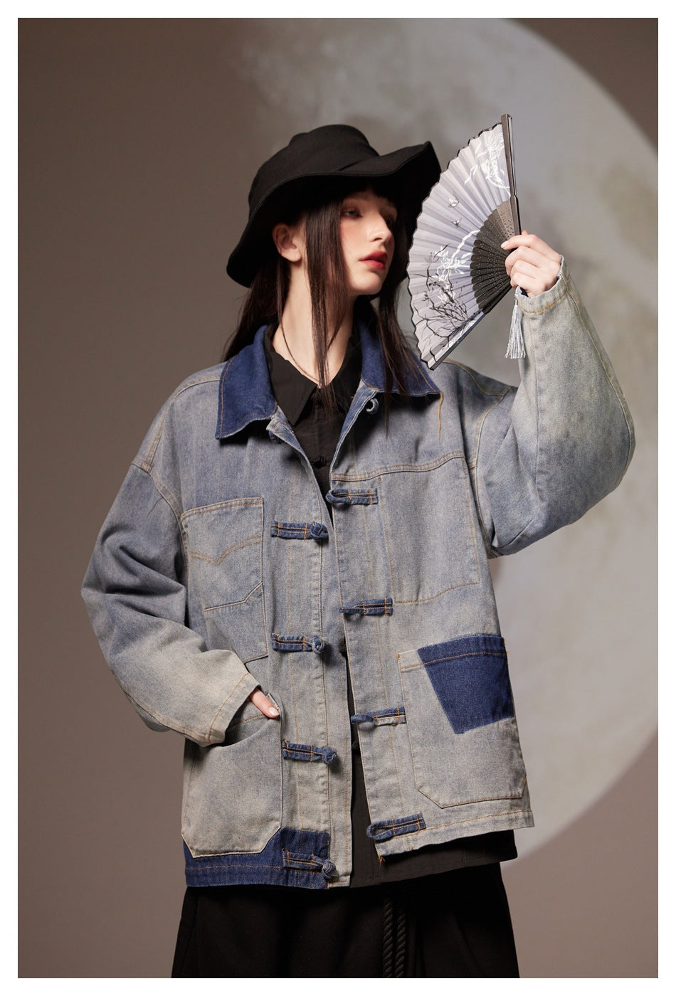 Unisex Retro New Chinese Hanfu Jeans Jacke with Chinese Traditional Buttons und Patchwork 241012w