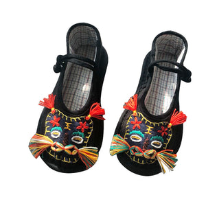 Handmade Cloth Shoes with cute Tiger Embroidery in Cloth G.34 -G.42 24006s