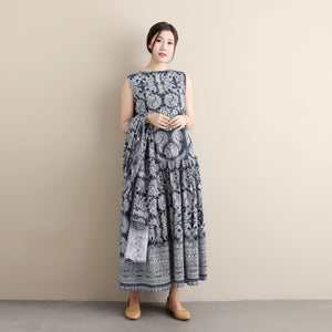 Damenkleid aus Leinen und Baumwolle mit Schal im Retro-Print 250521p