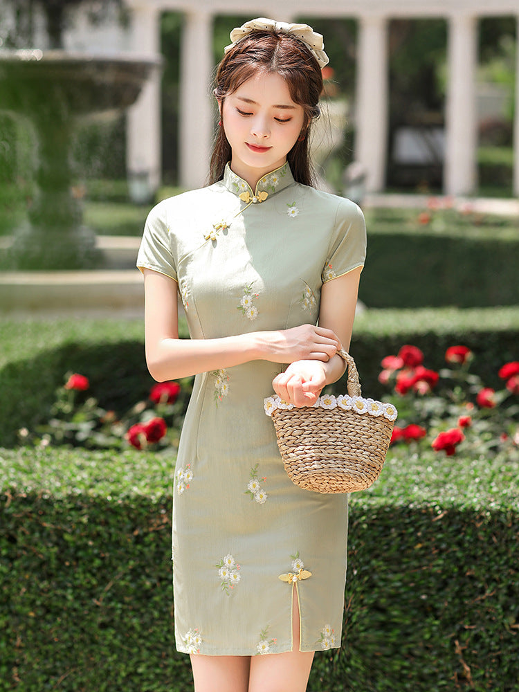 Floral Embroidered Cheongsam Mini Dress with Short Sleeve HQ2112