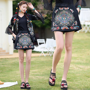 Mini Skirt in Shorts Style with Yunnan Embroidery 231919s