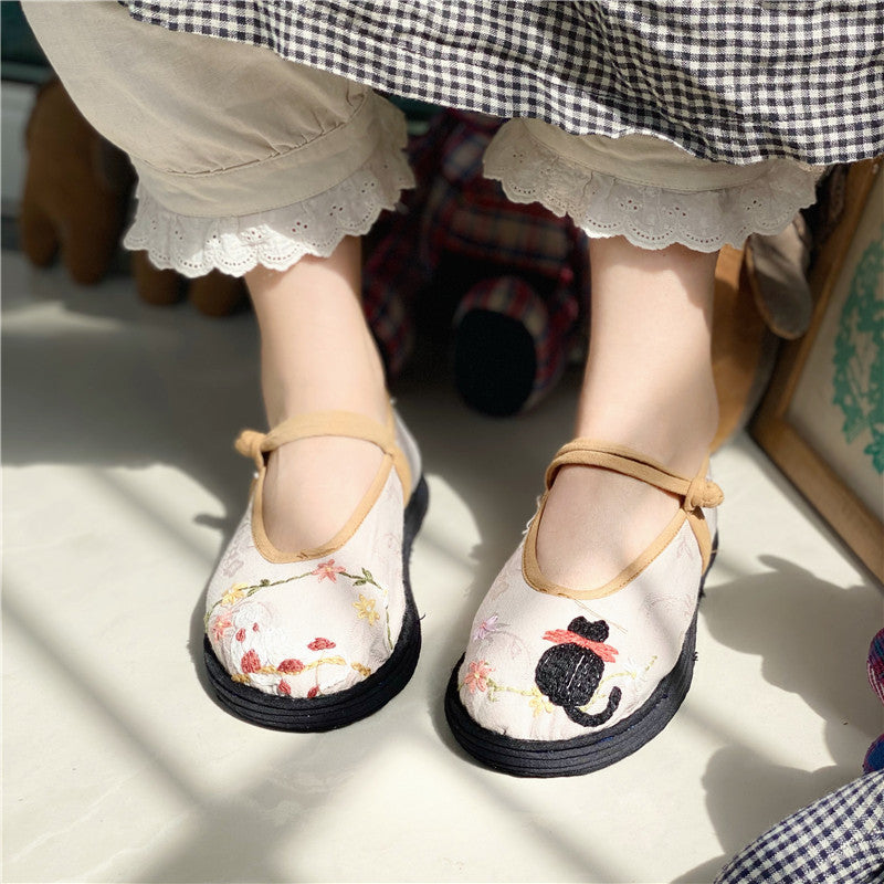 Handmade Shoes with cute Cat and Floral Embroidery in Cloth G.34 -G.42 24001s